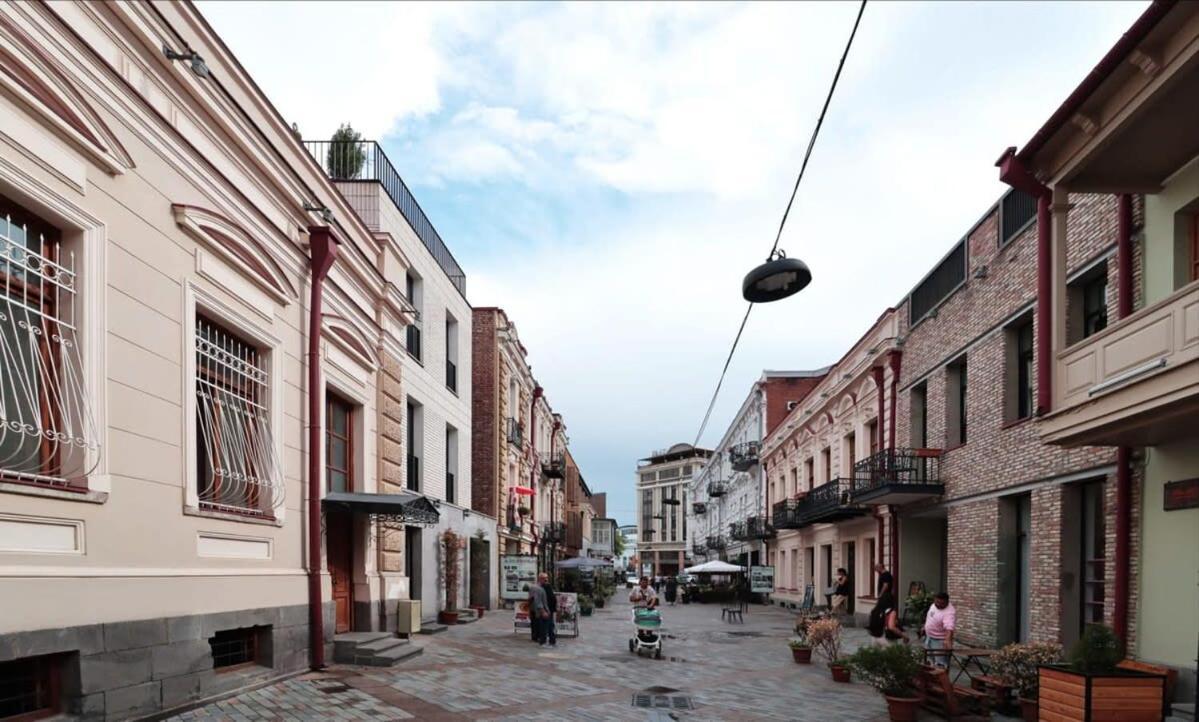 Stylish 2Br Apt In The Heart Of Old Tbilisi Bagian luar foto
