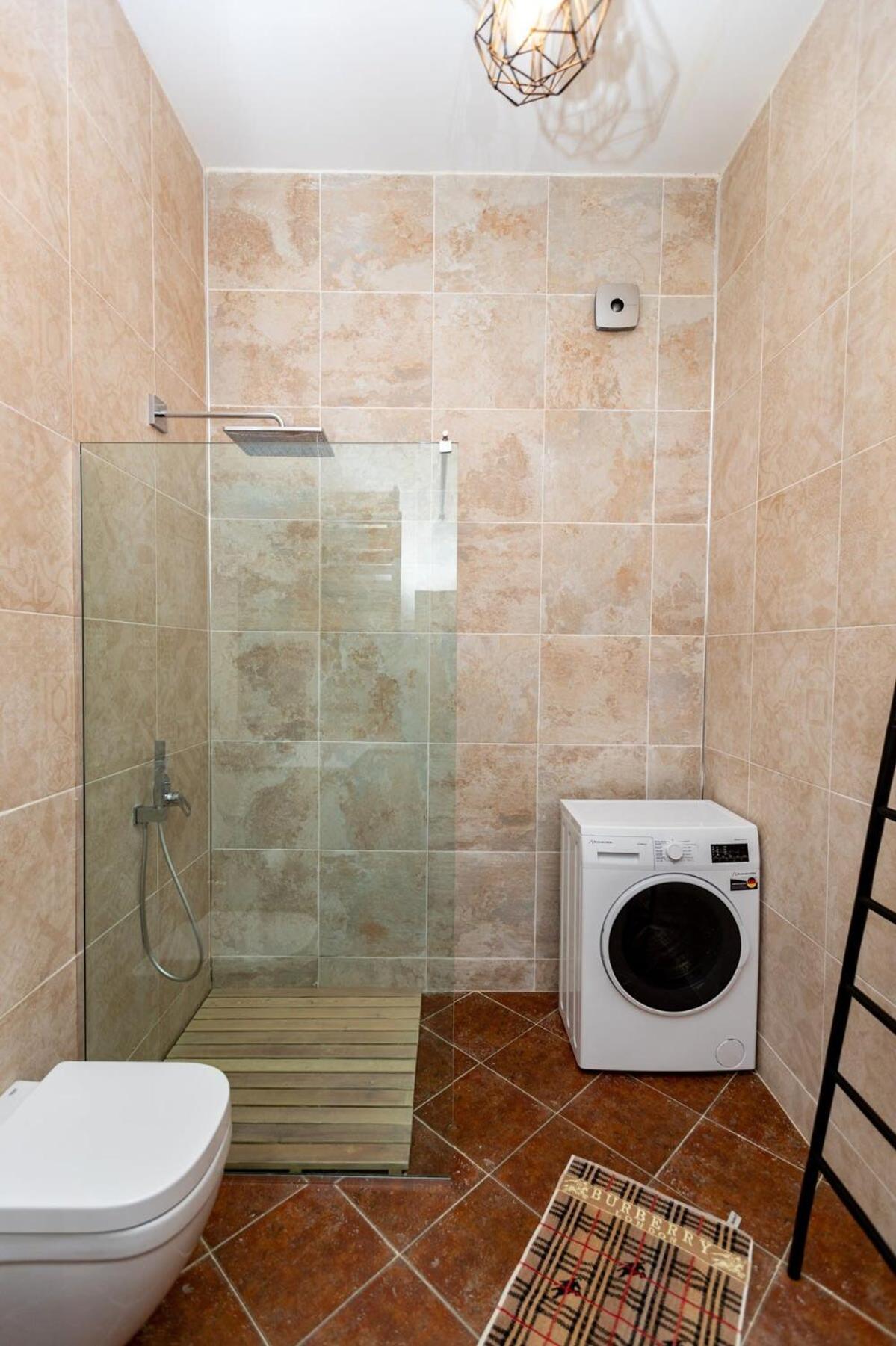 Stylish 2Br Apt In The Heart Of Old Tbilisi Bagian luar foto